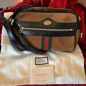 🌸🌹🌷MOTHER’S DAY SPECIAL SUNDAY SALE🌸🌹🌷♦️Gucci Ophelia Suede Crossbody♦️